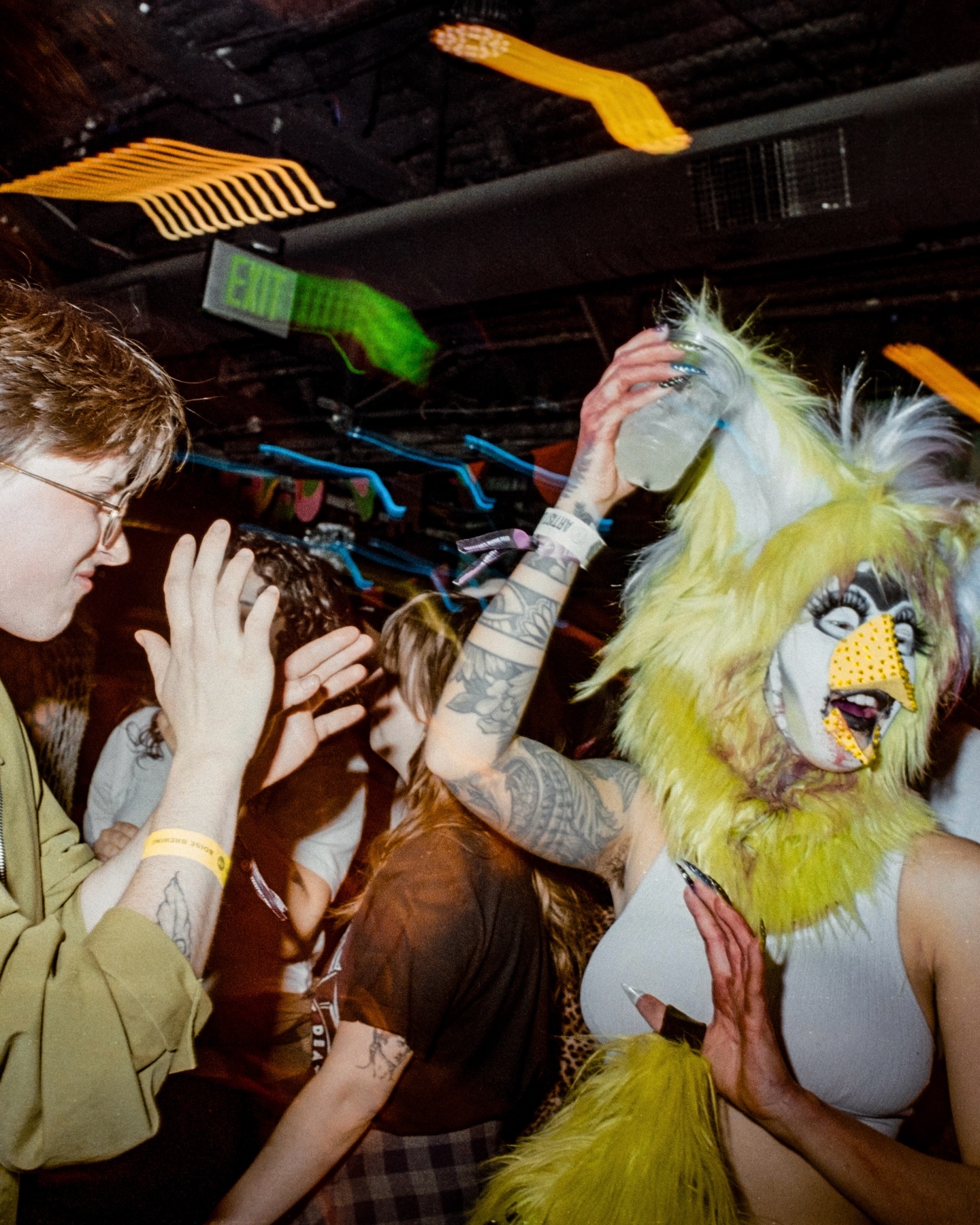 Kept it wild and weird for day 3 of Treefort!
Doing it all over again tonight!

📸
@electric.antz