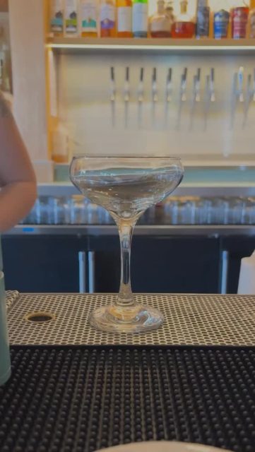 Joins us 5/7 in the Lounge🍹
Our Summer menu is a love letter to the Spanish countryside in full bloom!
Pull up a chair and try all our new cocktails, because the days are long and the nights are crisp.
See you there 🌞